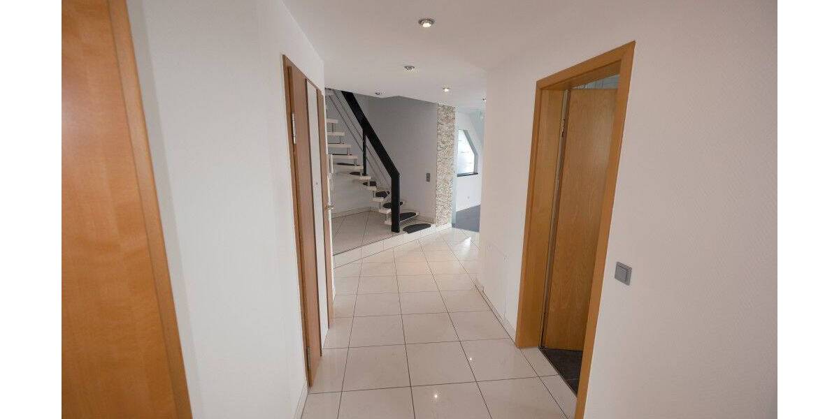 Etagenwohnung Fürth Nordstadt - 3 Zimmer, 96 m&sup2;, 359.000&euro; | Angebot:26912200