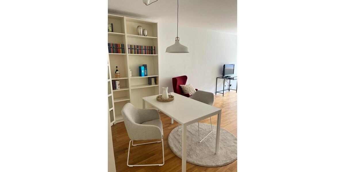 Hochparterre Neunkirchen am Brand - 2 Zimmer, 62 m&sup2;, 2.140&euro; | Angebot:26680212