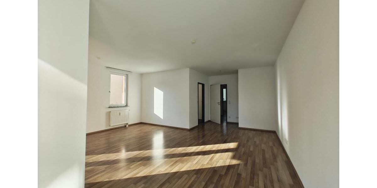 Nürnberg West - helle, freundliche 2-Zimmer Wohnung mit Aufzug und Balkon in Top-Lage 2 zimmer