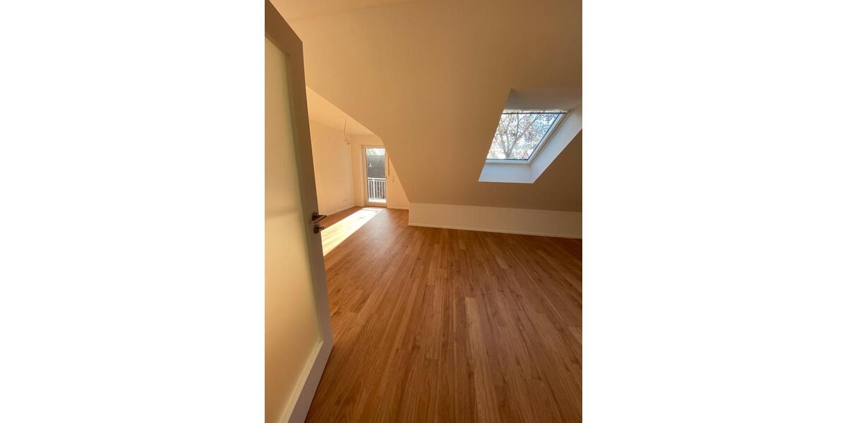 Dachgeschoßwohnung Erlangen Bruck - 2 Zimmer, 59 m&sup2;, 1.000&euro; | Angebot:26413568