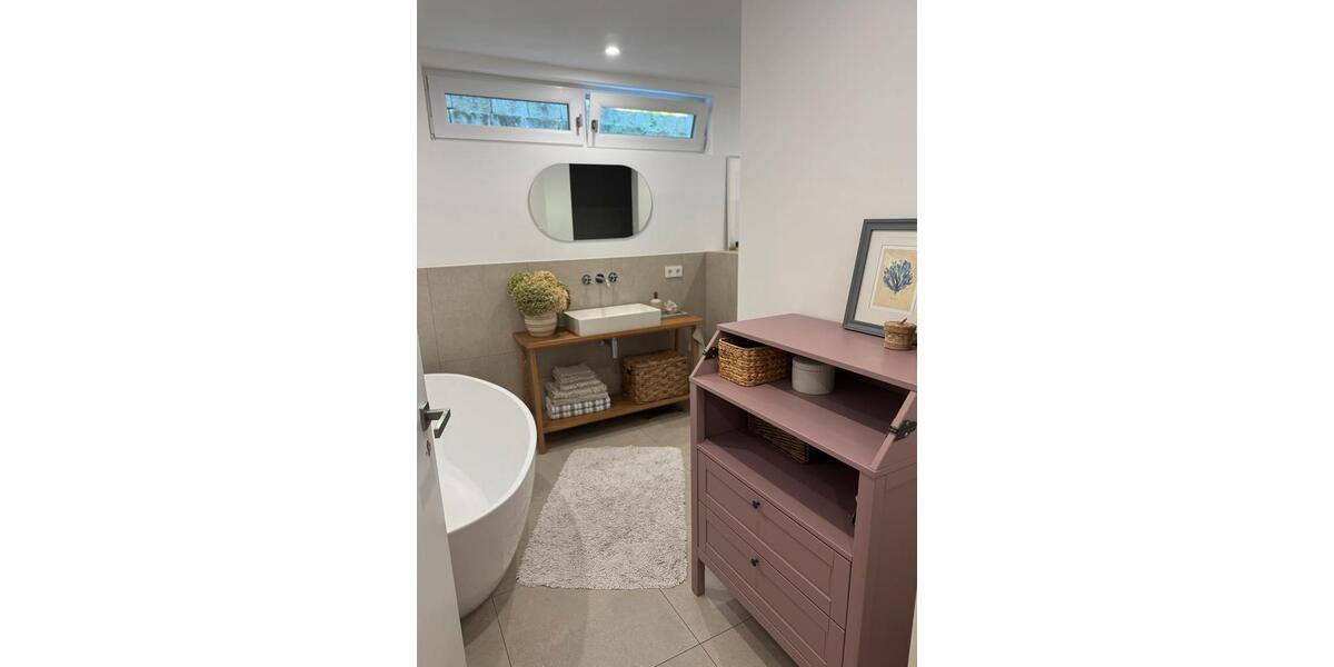 Erdgeschoßwohnung Schwabach - 4 Zimmer, 190 m&sup2;, 2.100&euro; | Angebot:27622524