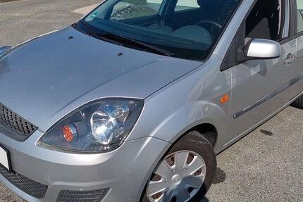 Ford Fiesta 65.100 km 1.999 &euro; Fürth 90762