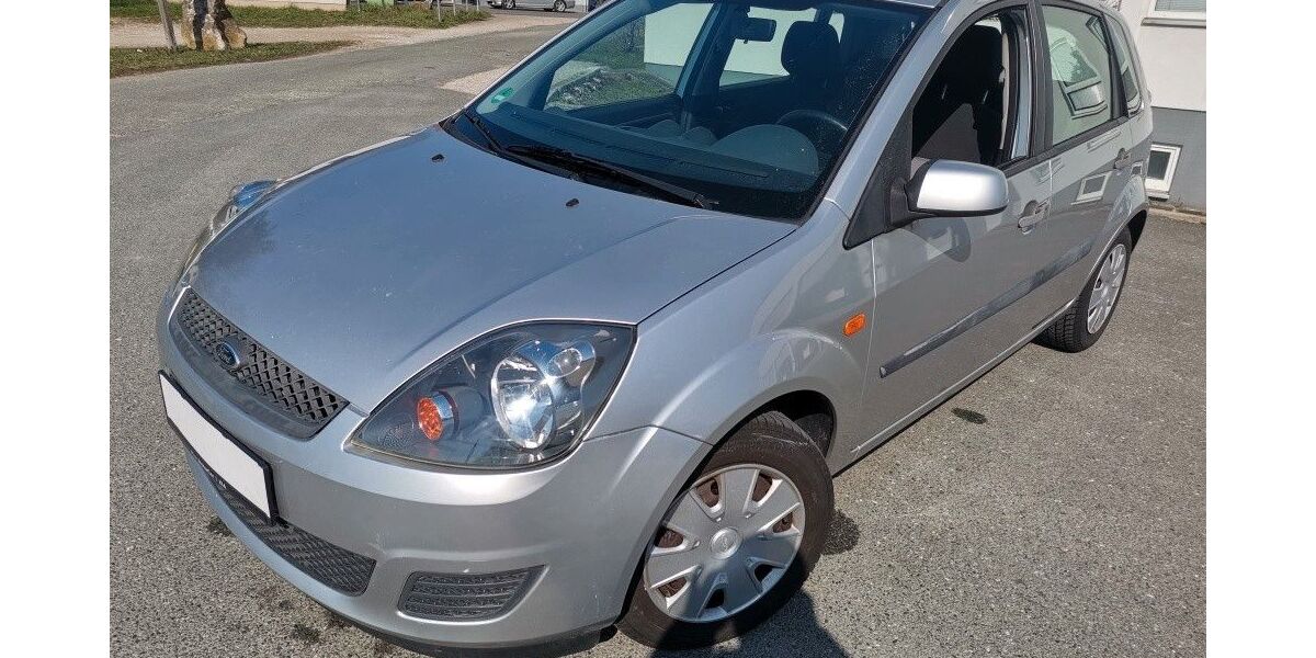 Ford Fiesta 65.100 km 1.999 &euro; Fürth 90762