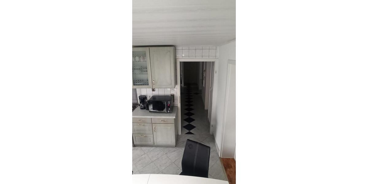 Erdgeschoßwohnung Nürnberg Hasenbuck - 4 Zimmer, 100 m&sup2;, 445&euro; | Angebot:27631845