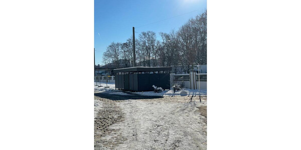 Spektakuläre Drei-Zimmer-Dachterrassen-Wohnung in komplett sanier 3 zimmer