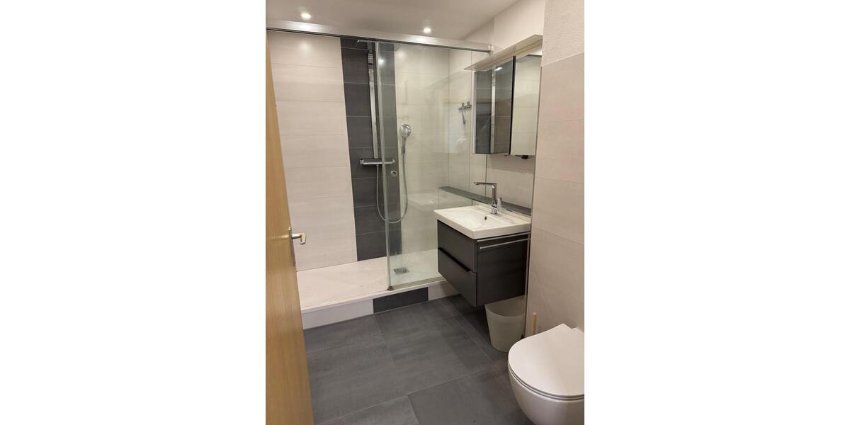 Moderne 2-Zi.-Wohnung (Fußbodenheizung&TG-Stellplatz) – ab 1.2.26 2 zimmer