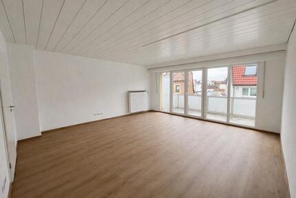 Bezugsfertige neu renovierte 3-Zi.-Whg. direkt am Stadtpark 3 zimmer