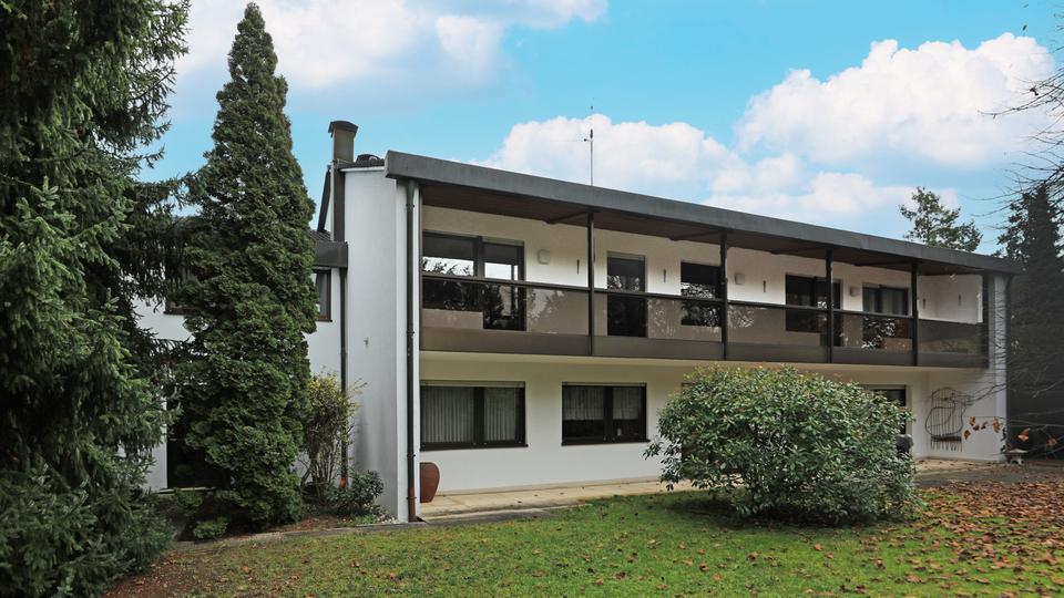 IMMOPARTNER - GROßZÜGIG WOHNEN AUF MEHREREN EBENEN IN EIBACH 7 zimmer