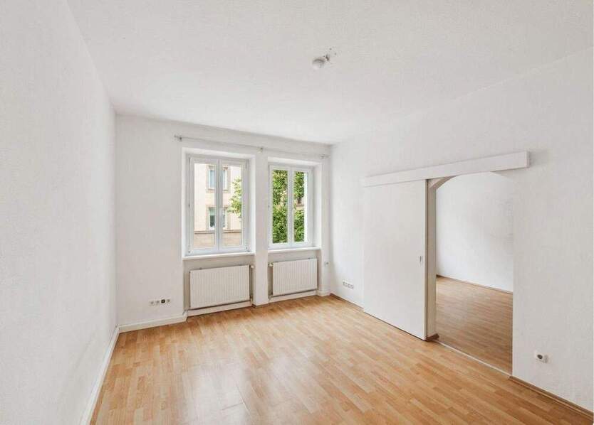 Nordstadt & mit Balkon! Freie und helle 3,5-Zimmer-Wohnung im 3.OG, neue Böden & Bad! Ruhige und zentrale Lage