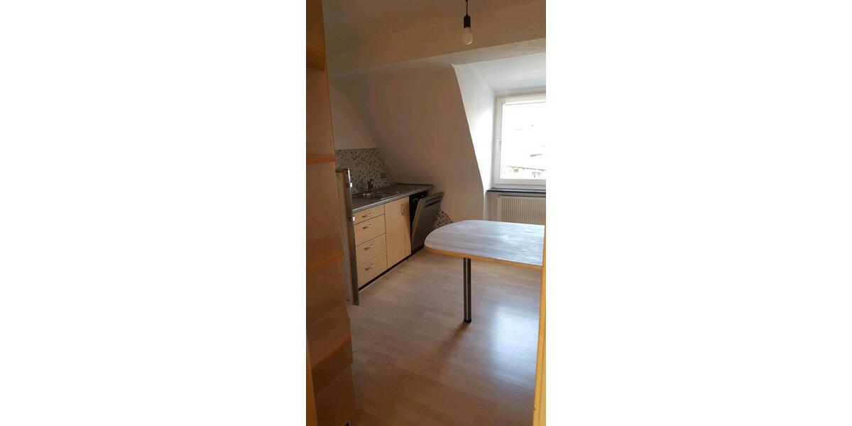 Dachgeschoßwohnung Erlangen Alterlangen - 4 Zimmer, 75 m&sup2;, 800&euro; | Angebot:25764438