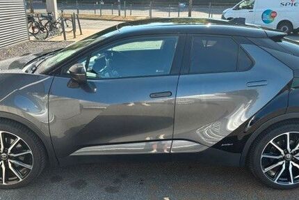 Toyota C-HR 30.000 km 33.200 &euro; Röthenbach an der Pegnitz 90552