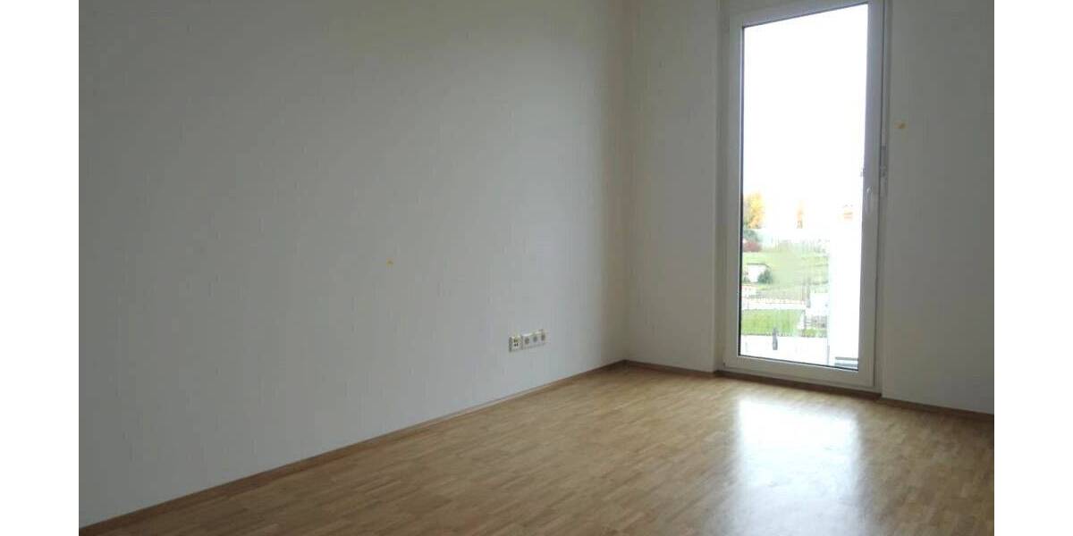 Etagenwohnung Nürnberg Großreuth b Schweinau - 3 Zimmer, 100 m&sup2;, 1.410&euro; | Angebot:26853031