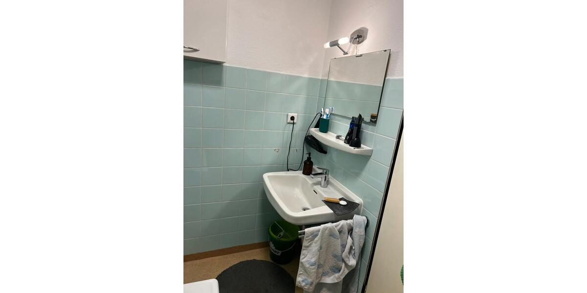 Dachgeschoßwohnung Erlangen Am Anger - 1.5 Zimmer, 33 m&sup2;, 570&euro; | Angebot:26413586