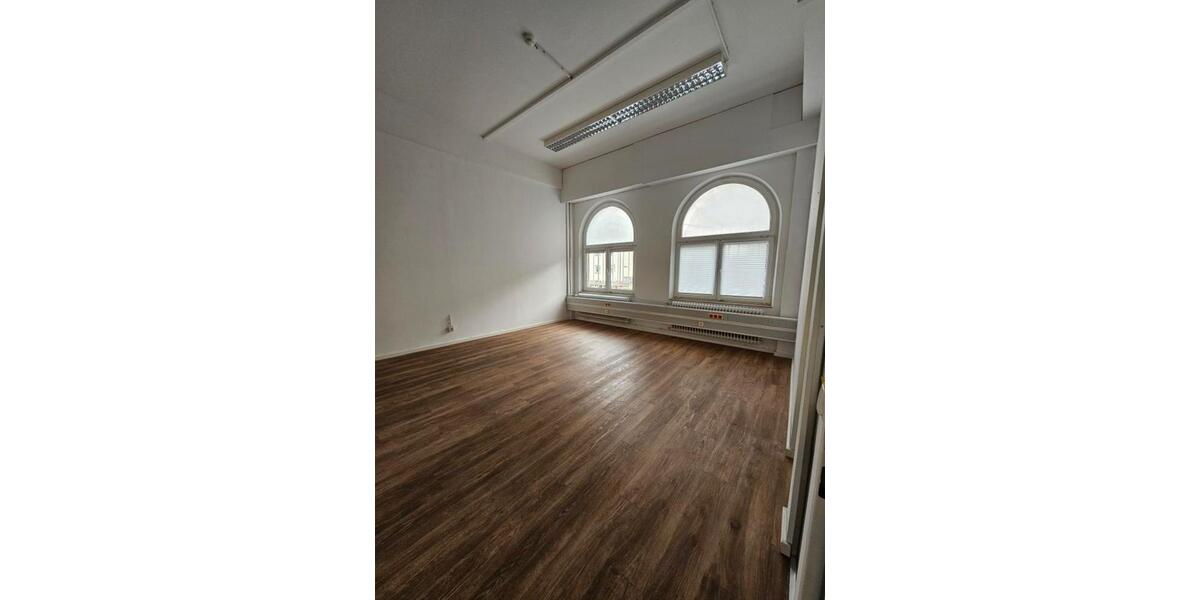 Gewerbeobjekt Nürnberg Almoshof - 700&euro; | Angebot:26168893