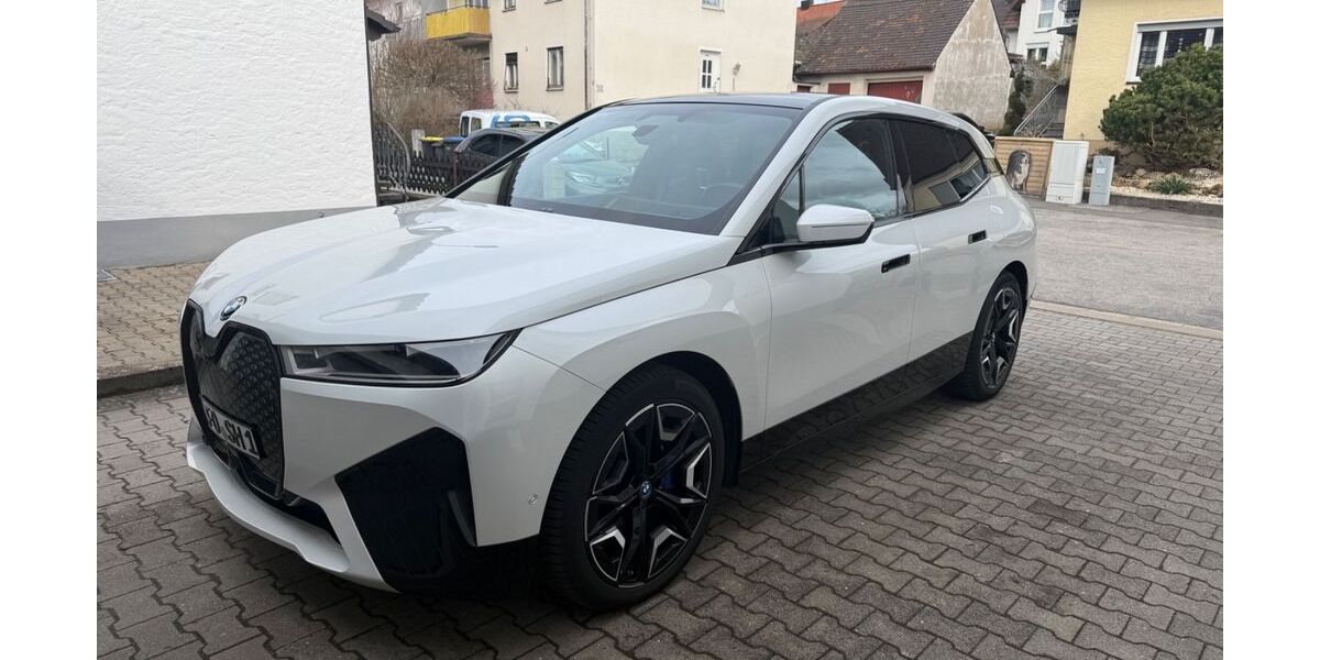 BMW iX 69.700 km 39.000 &euro; Heroldsbach 91336