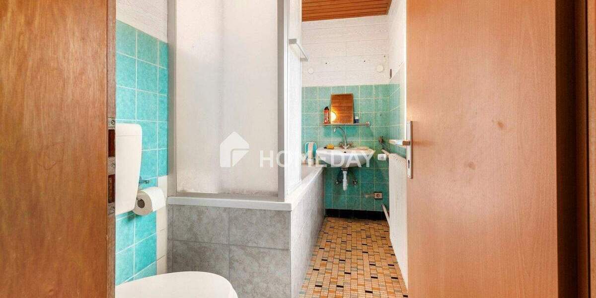 Mehrfamilienhaus, Wohnhaus Abenberg Wassermungenau - 9 Zimmer, 300 m&sup2;, 399.000&euro; | Angebot:25737451