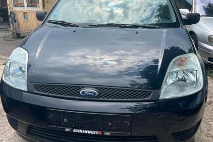 Ford Fiesta 68.000 km 750 &euro; Fürth 90765