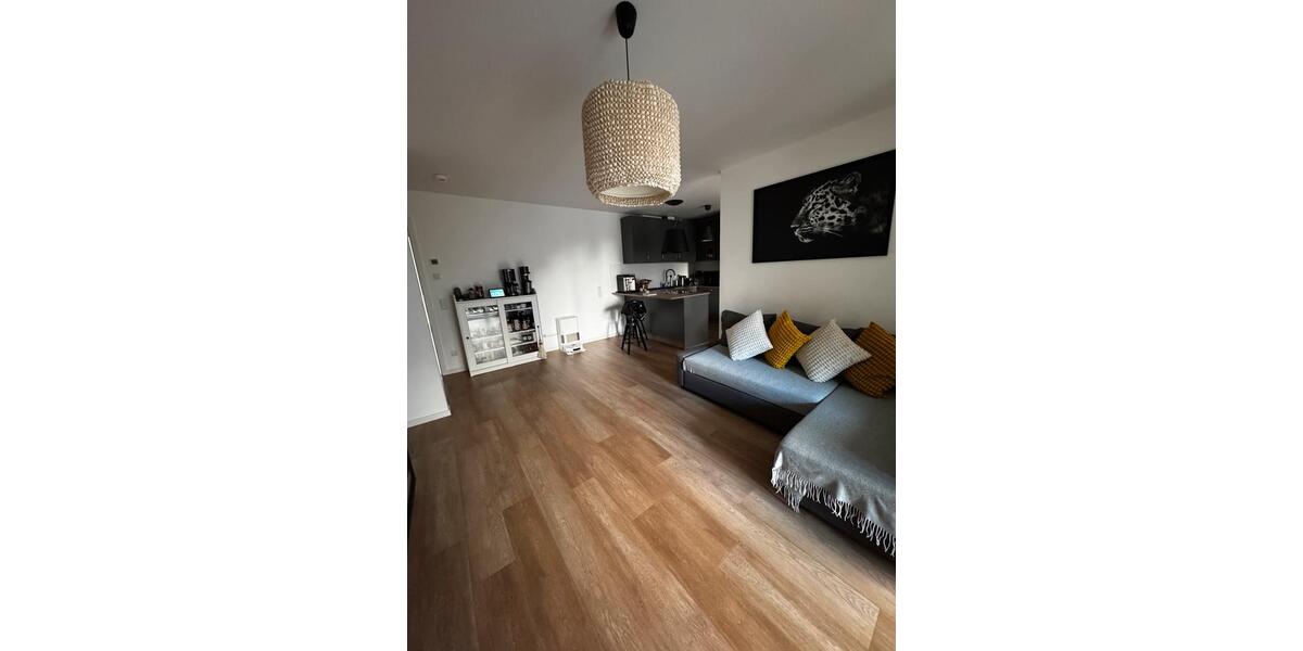 Moderne 3-Zimmer-Wohnung mit Garten & TG-Stellplatz 3 zimmer