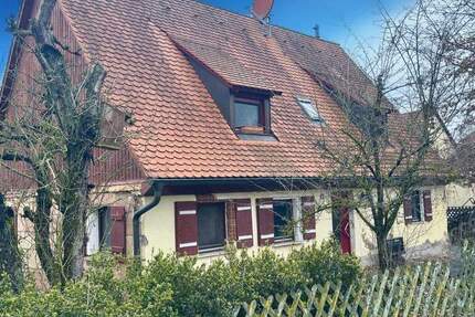 Haus Nürnberg Großgründlach - 7 Zimmer, 145 m&sup2;, 525.000&euro; | Angebot:25779105