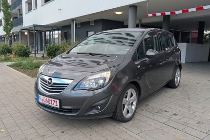 Opel Meriva 98.000 km 3.000 &euro; Nürnberg 90439