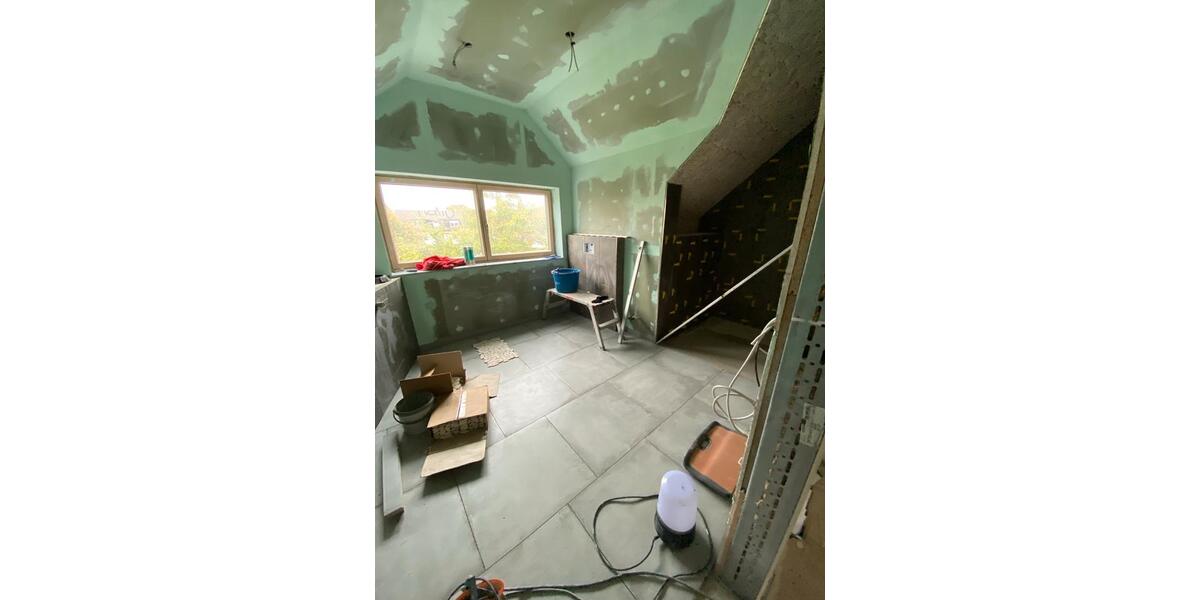 Etagenwohnung Nürnberg Altenfurt - 5.5 Zimmer, 131 m&sup2;, 2.100&euro; | Angebot:27616703
