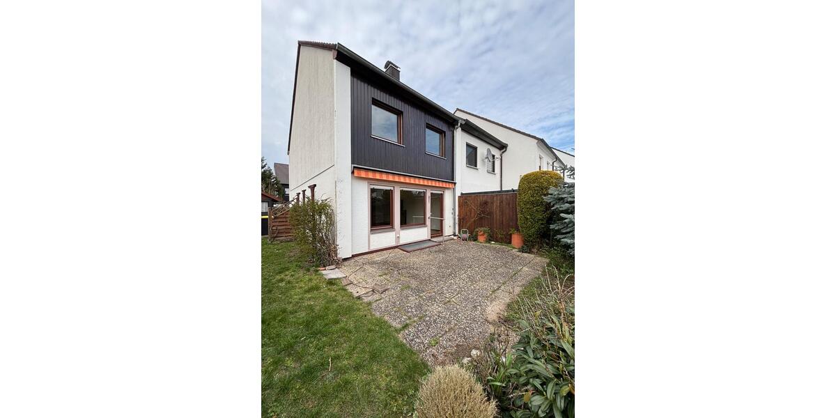 Reihenhaus Nürnberg Holzheim - 6 Zimmer, 120 m&sup2;, 1.700&euro; | Angebot:26048184