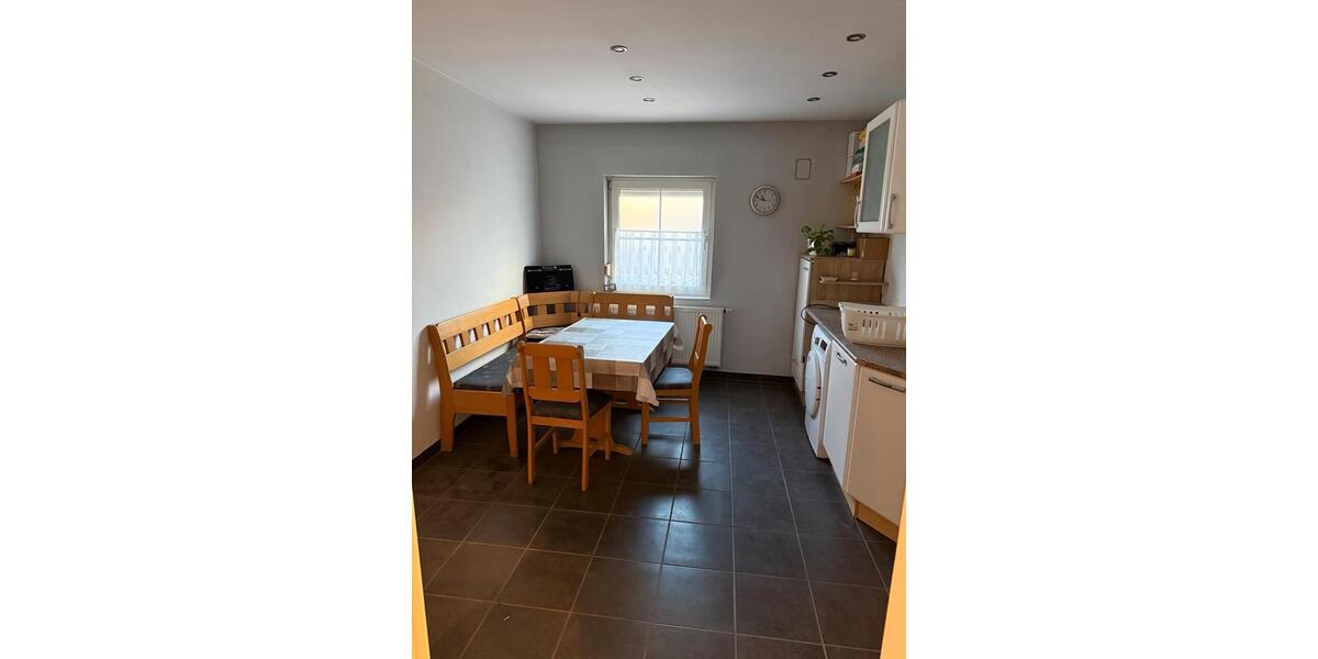 Büro mit Lagerräume in 91056 Erlangen zimmer