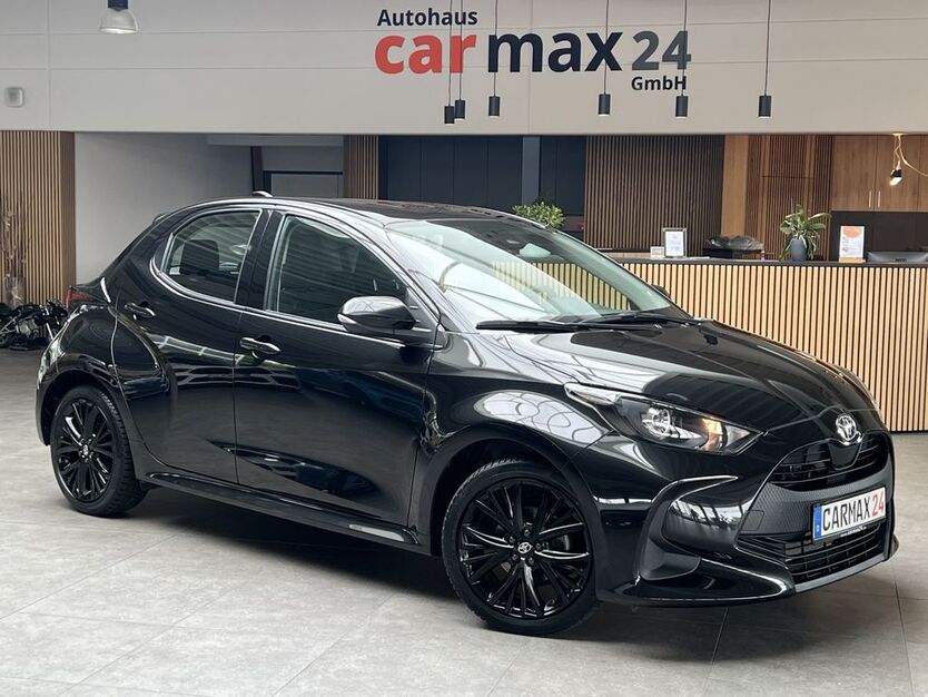 Toyota Yaris 16.100 km 16.440 € Cadolzburg bei Nürnberg 90556