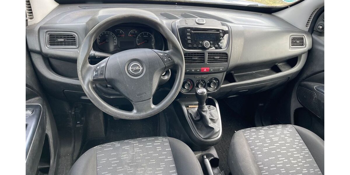 Opel Combo 197.413 km 2.999 &euro; Nürnberg 90431