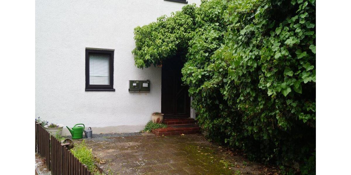 Mehrfamilienhaus, Wohnhaus Roßtal - 400.000&euro; | Angebot:27096405