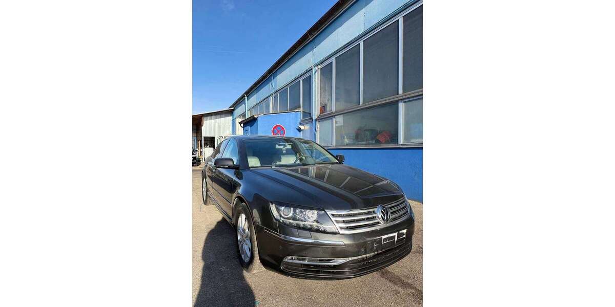 VW Phaeton 156.553 km 12.500 € Nürnberg 90443