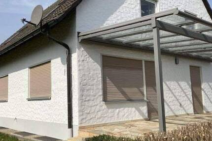Wohnung Erlangen Hüttendorf - 3 Zimmer, 100 m&sup2;, 950&euro; | Angebot:26841804