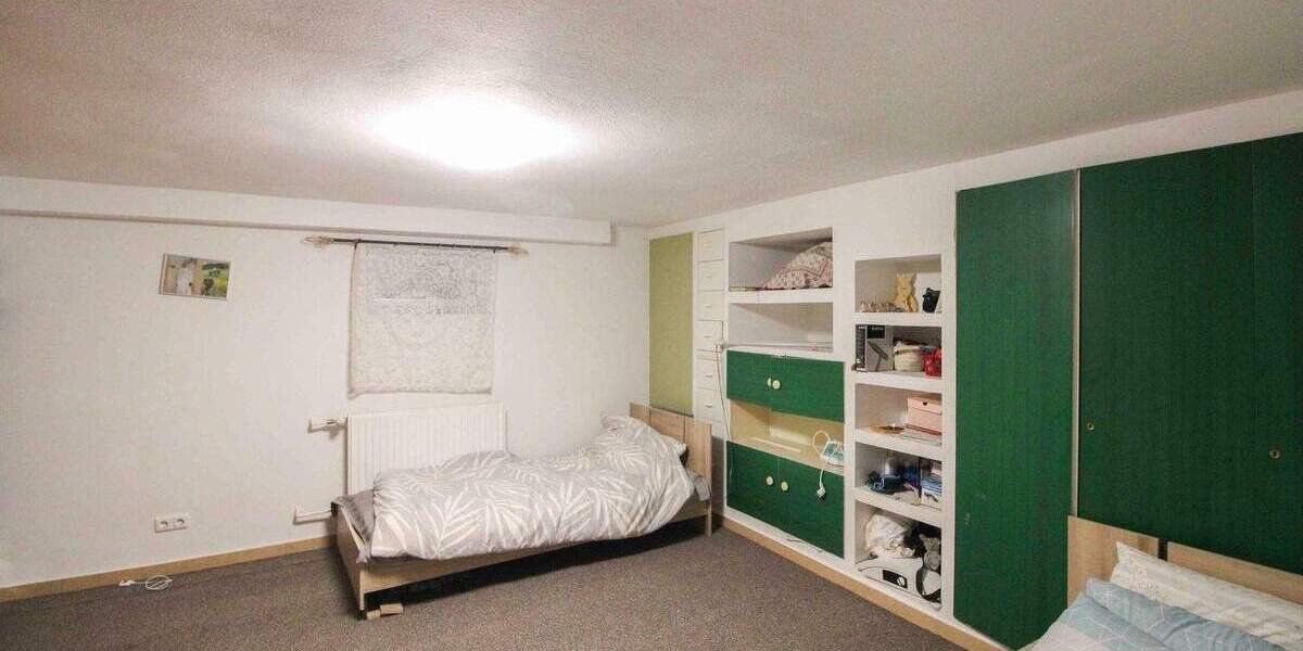 Flexibles Wohnen: Doppelhaushälfte mit zwei separaten Wohnungen, Terrasse und Garten 6 zimmer