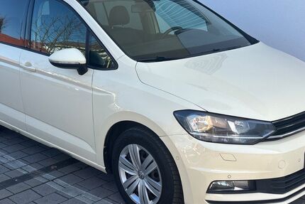 VW Touran 435.000 km 5.999 &euro; Nürnberg 90451