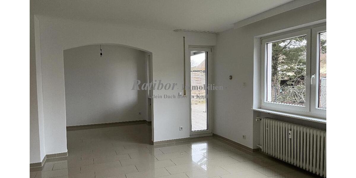 Schön geschnittene 3 Zimmer EG-Wohnung mit großer Terrasse und Garten in ruhiger Wohnlage in RH-Ost 3 zimmer