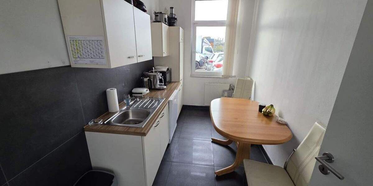 Erfolgreiches Autohaus mit Hochwertigem Büro und Waschstrasse im Zentrum der Händlergebiets Fürth zimmer