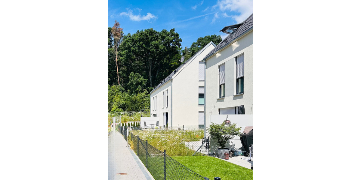 Reihenmittelhaus Nürnberg Lohhof - 5 Zimmer, 121 m&sup2;, 690.000&euro; | Angebot:26331800