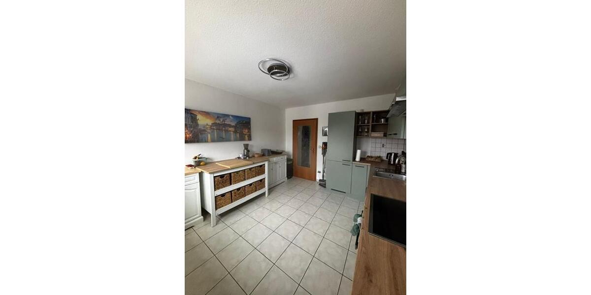 3 Zi. Wohnung (Nr. 6) im DG (2. OG) mit Balkon und Garage 3 zimmer