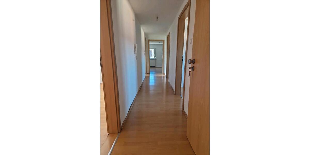 Dachgeschoßwohnung Forchheim - 3 Zimmer, 75 m&sup2;, 800&euro; | Angebot:26681368