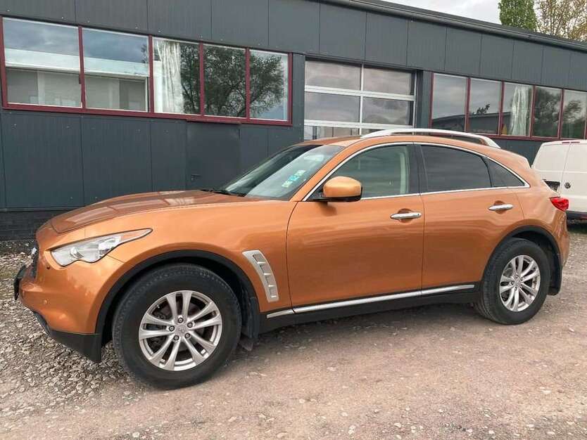 INFINITI FX 239.000 km 11.700 € Nürnberg 90461