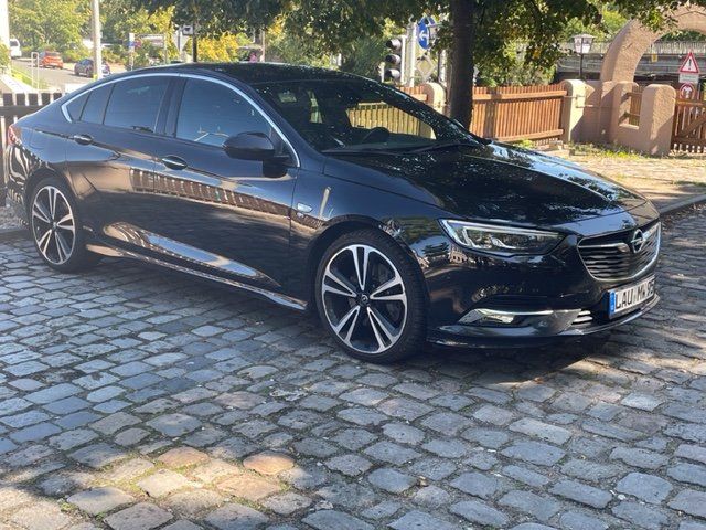 Opel Insignia 181.200 km 14.950 € Nürnberg 90411
