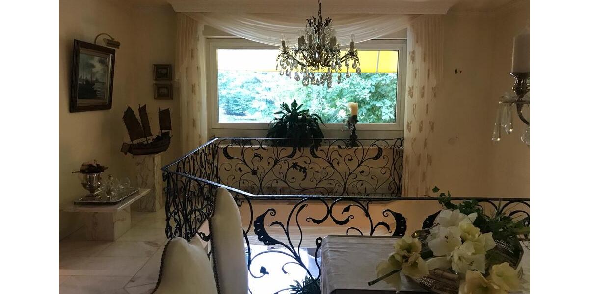 Einfamilienhaus Nürnberg Rabus - 8 Zimmer, 280 m&sup2;, 2.400&euro; | Angebot:27614444