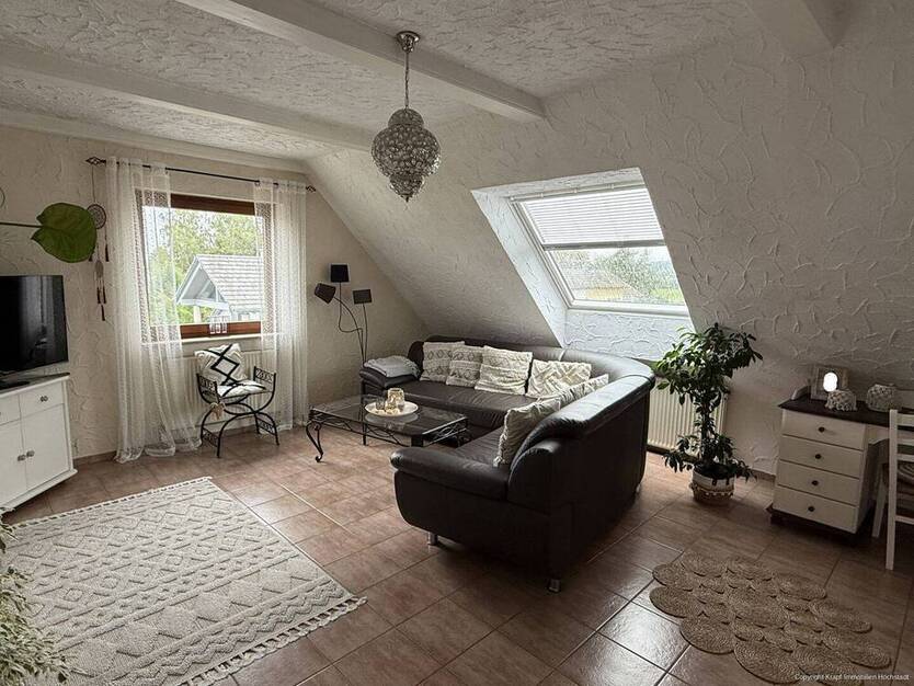 Eigentumswohnung mit ca. 94 m², 4 Zi., Balkon, Garage in Höchstadt
