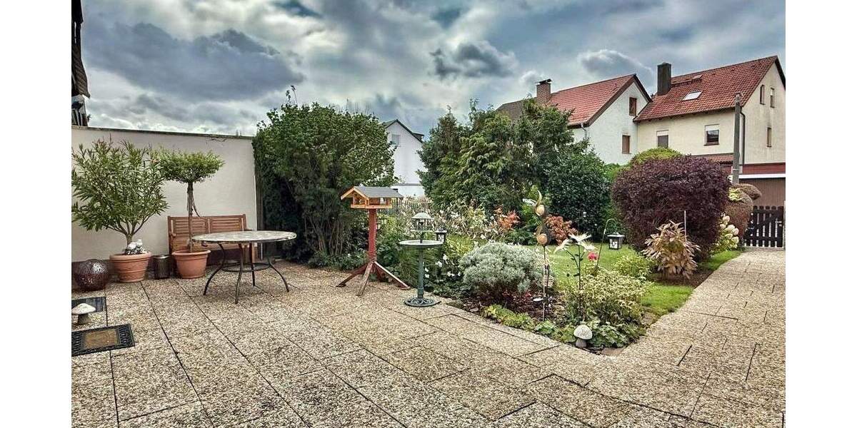 Doppelhaushälfte Zirndorf Weiherhof - 4 Zimmer, 93 m&sup2;, 445.000&euro; | Angebot:25797924