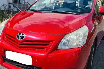 Toyota Verso 300.765 km 2.950 &euro; Erlangen 91058