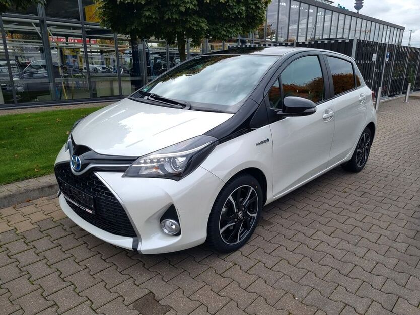 Toyota Yaris 25.561 km 13.500 € Lauf a.d.Pegnitz OT Lauf 91207