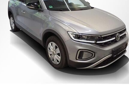 VW T-Roc 14.294 km 26.990 € Nürnberg 90441