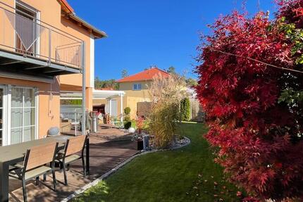 Haus Roth - 4 Zimmer, 134 m&sup2;, 1.750&euro; | Angebot:25853603