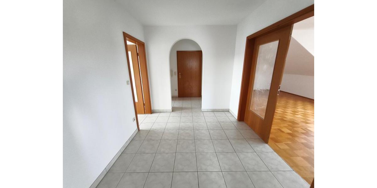 3 Zi. Wohnung (Nr. 6) im DG (2. OG) mit Balkon und Garage - Etagenwohnung Erlangen OT Dechsendorf | Angebot:24315669