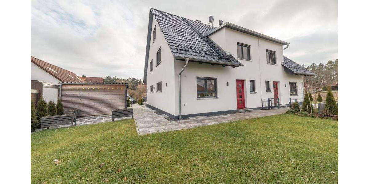 Doppelhaushälfte Oberreichenbach - 6 Zimmer, 196 m&sup2;, 2.490&euro; | Angebot:25665850